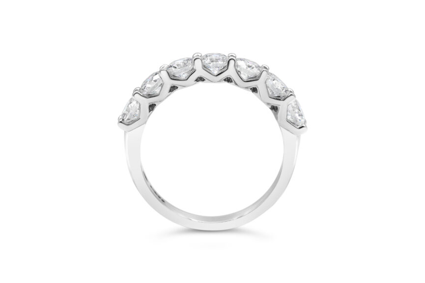 V SHAPED 7 STONE 1/2 ETERNITY RING - Image 2