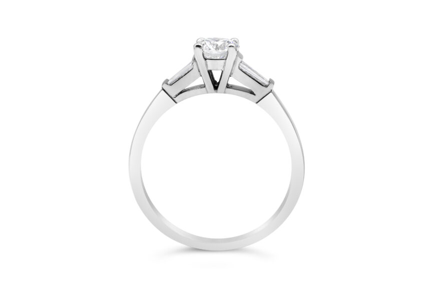 1 Round+ 2 Baguette Ring  - Image 2