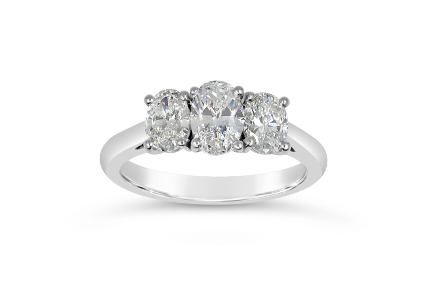 Graducated 3 Stone Oval - (WRF)