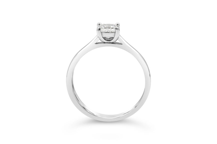 U SHAPE PRINCESS CUT SINGLE STONE RING - Image 2