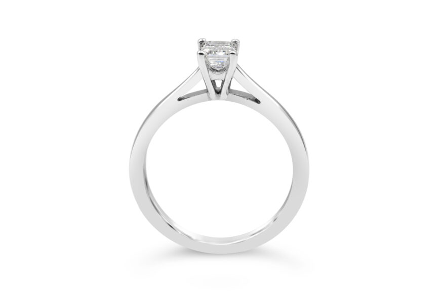 SINGLE STONE HIGH SET EMERALD RING - Image 2