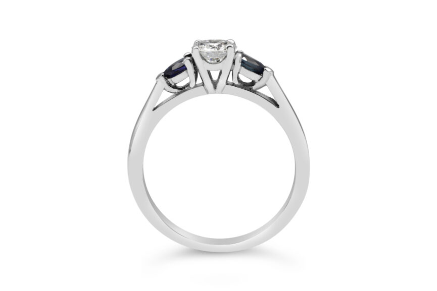 DIAMOND AND PEAR SAPPHIRE 3 STONE RING - Image 2