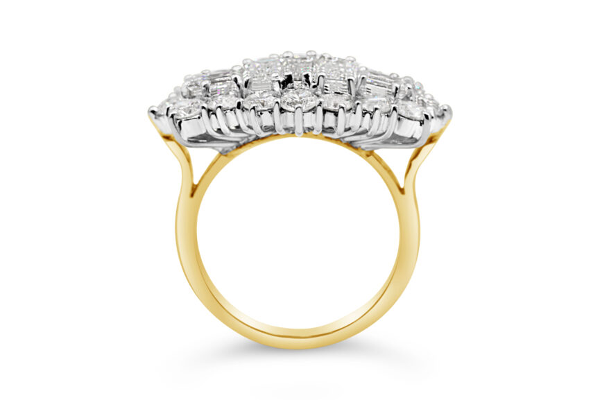 5 BAGUETTE + ROUND DIAMOND CLUSTER RING - Image 2