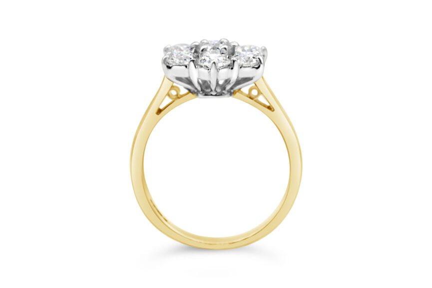 6 x 1 DIAMOND CLUSTER RING - Image 9