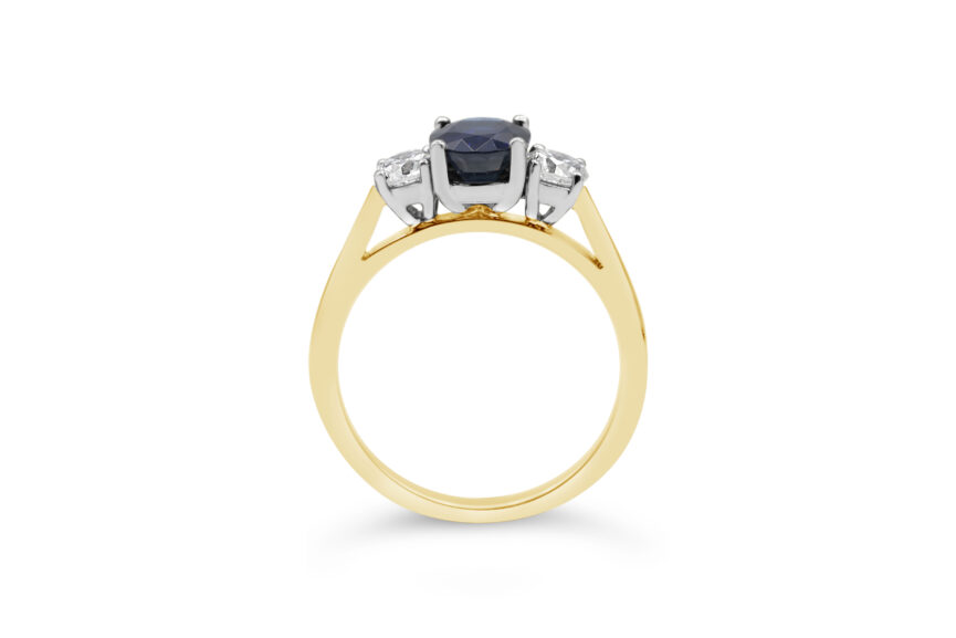 3 STONE SAPPHIRE/DIAMOND RING - Image 2