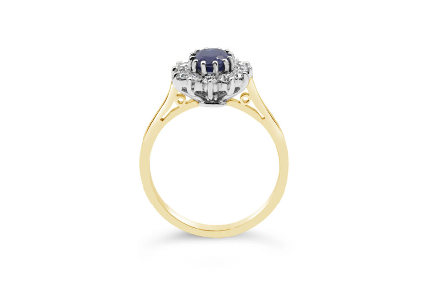 SAPPHIRE OVAL 12 DIAMOND CLUSTER RING - Image 2