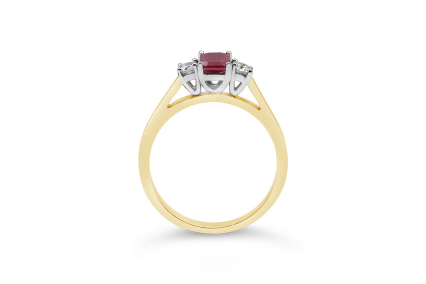 3 STONE RUBY/DIAMOND RING - Image 2