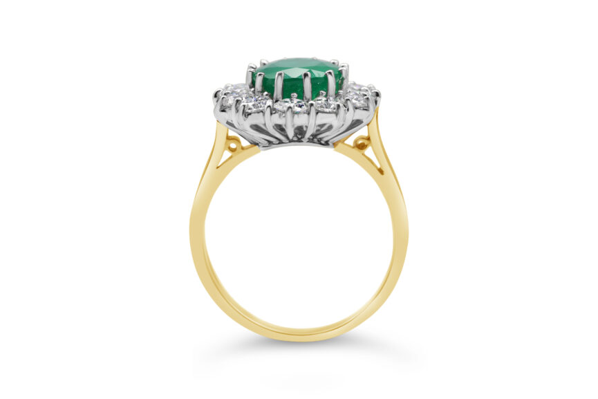 OVAL EMERALD + DIAMOND CLUSTER RING - Image 5
