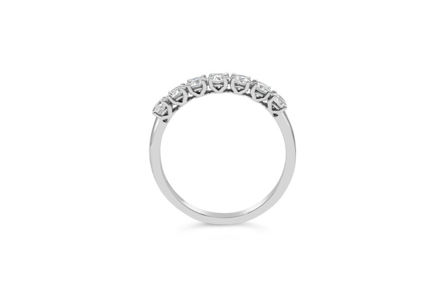 4 CLAW V STYLE 7 STONE RING - Image 2
