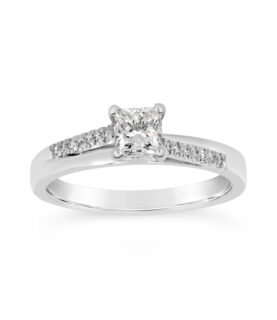 LIGHTWEIGHT DIAMOND SET CROSSOVER RING