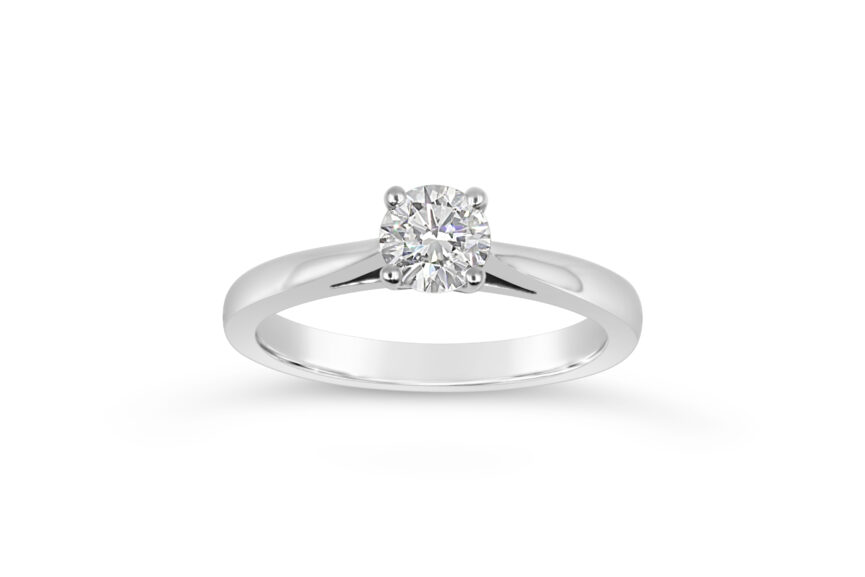 4 CLAW SINGLE STONE RING
