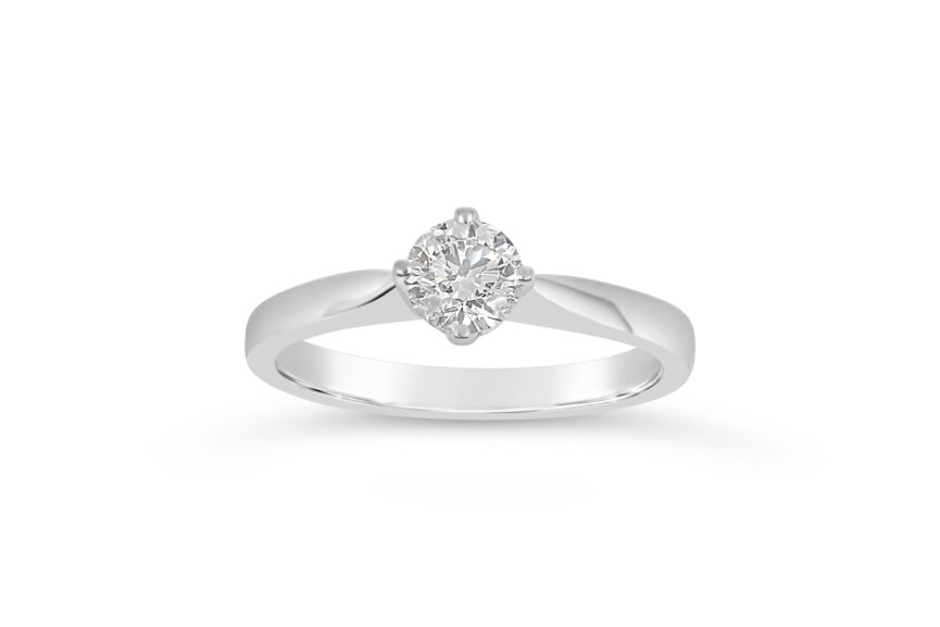 4 CLAW SINGLE STONE RING