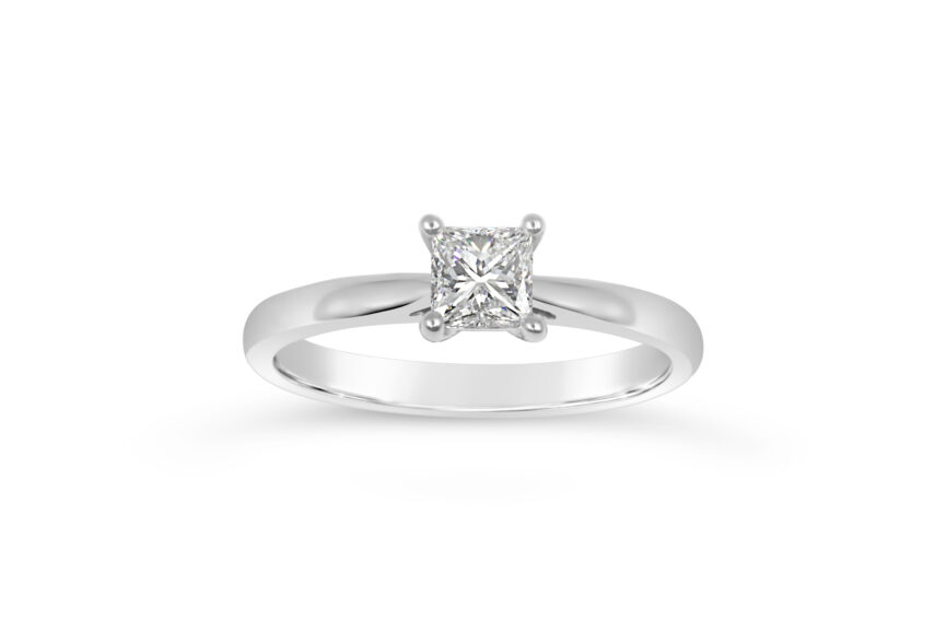 U SHAPE PRINCESS CUT SINGLE STONE RING