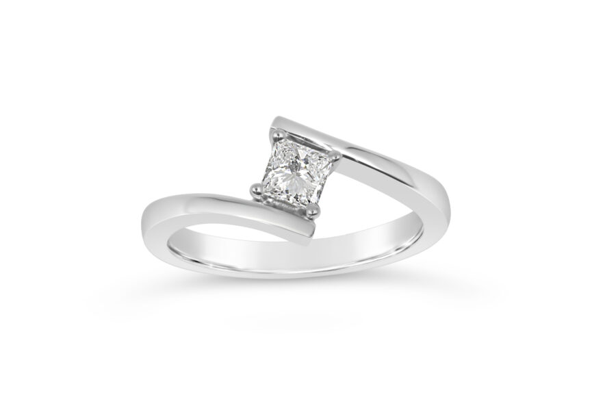 PRINCESS CUT CROSSOVER RING 