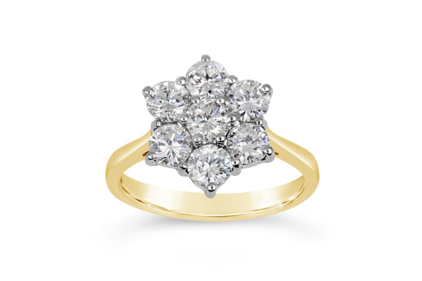 6 x 1 DIAMOND CLUSTER RING - Image 2