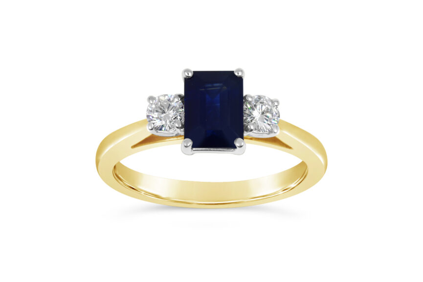 3 STONE SAPPHIRE/DIAMOND RING 