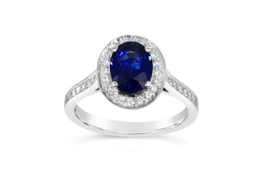 OVAL MILGRAIN CLAW SET SAPPHIRE CENTRE RING