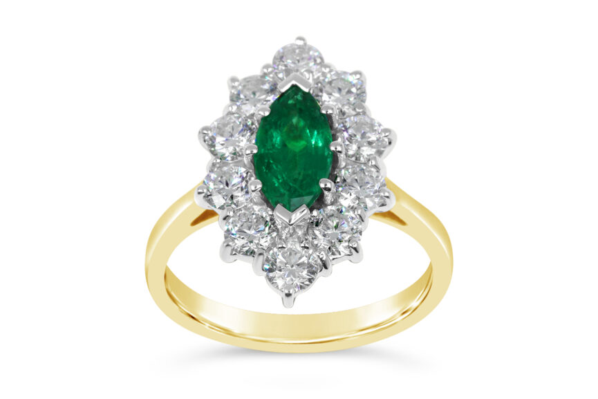 EMERALD MARQUISE  10 DIAS CLUSTER RING