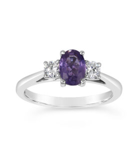 OVAL AND ROUND DIAMOND 3 STONE