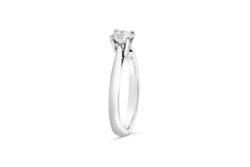 4 CLAW SINGLE STONE RING - Image 3