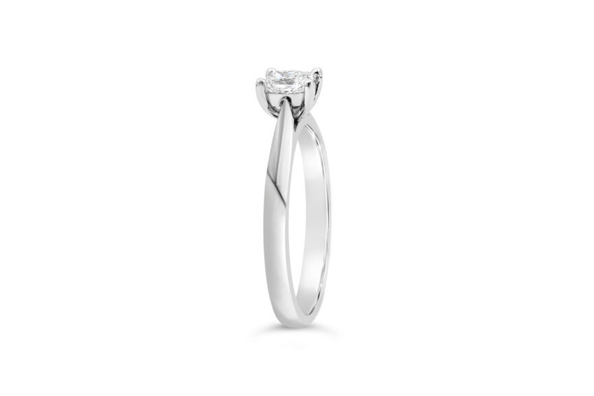 U SHAPE PRINCESS CUT SINGLE STONE RING - Image 3