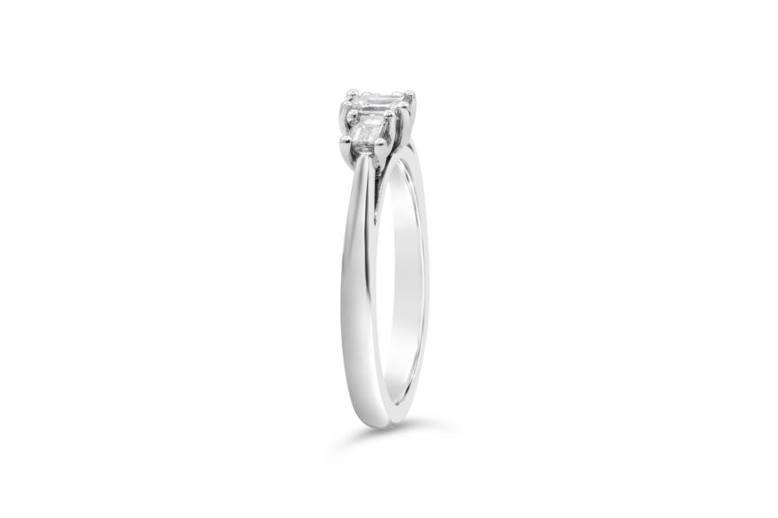 3 STONE EMERALD CUT RING (WRF) - Image 3