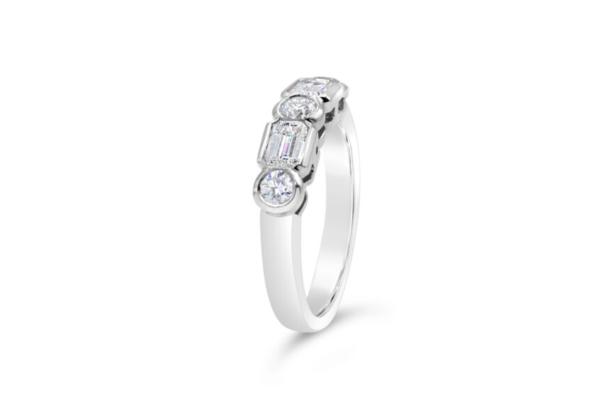 EMERALD CUT + ROUND 1/2 ETERNITY RING - Image 2