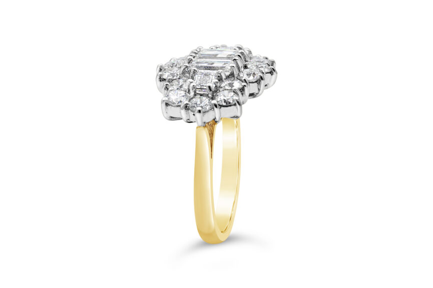 5 BAGUETTE + ROUND DIAMOND CLUSTER RING - Image 3