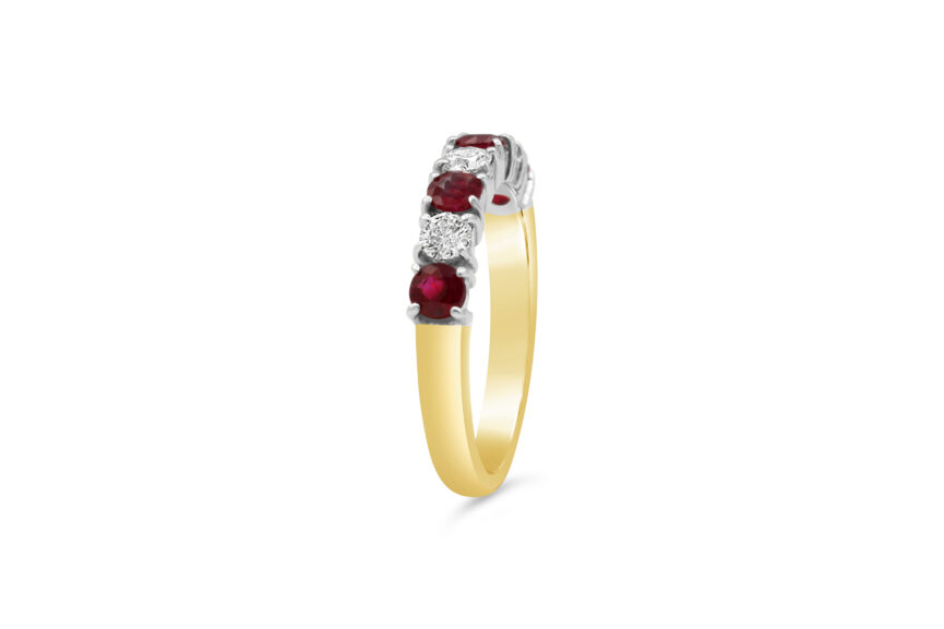 4 RUBY + 3 STONE DIAMOND RING - Image 9