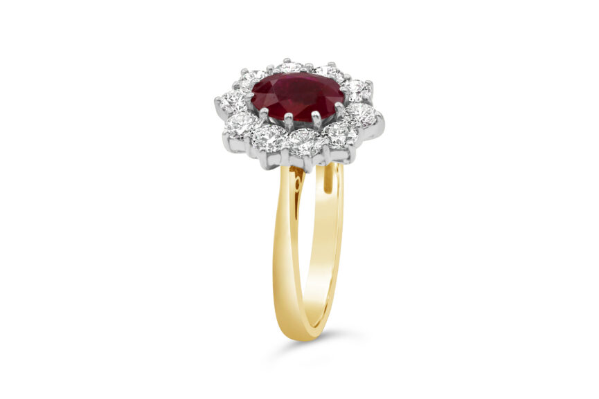 RUBY + 10 DIAMONDS CLUSTER RING  - Image 3