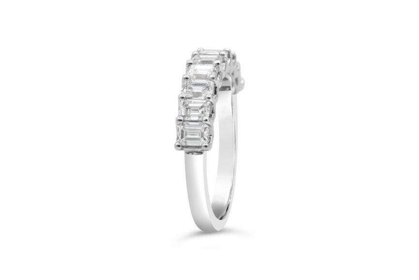 EMERALD CUT 9 STONE V SHAPED RING - Image 3