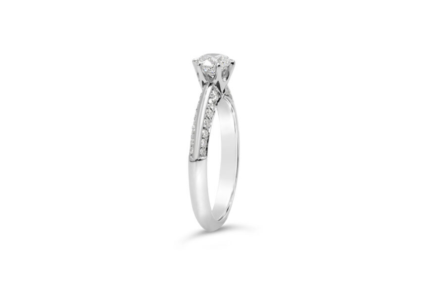 ROUND SINGLE STONE DOUBLE PAVE SHOULDERS RING - Image 3